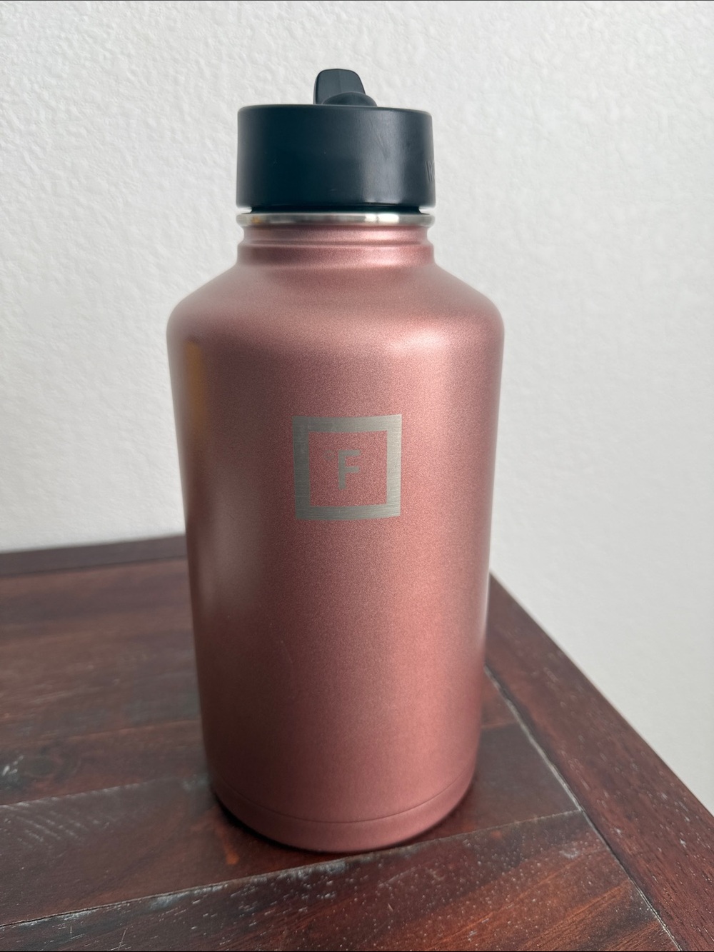 Stainless Steel Insulated Water Bottle — Rose Copper